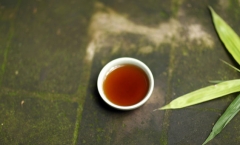 我们该如何正确看待普洱茶的苦与涩？